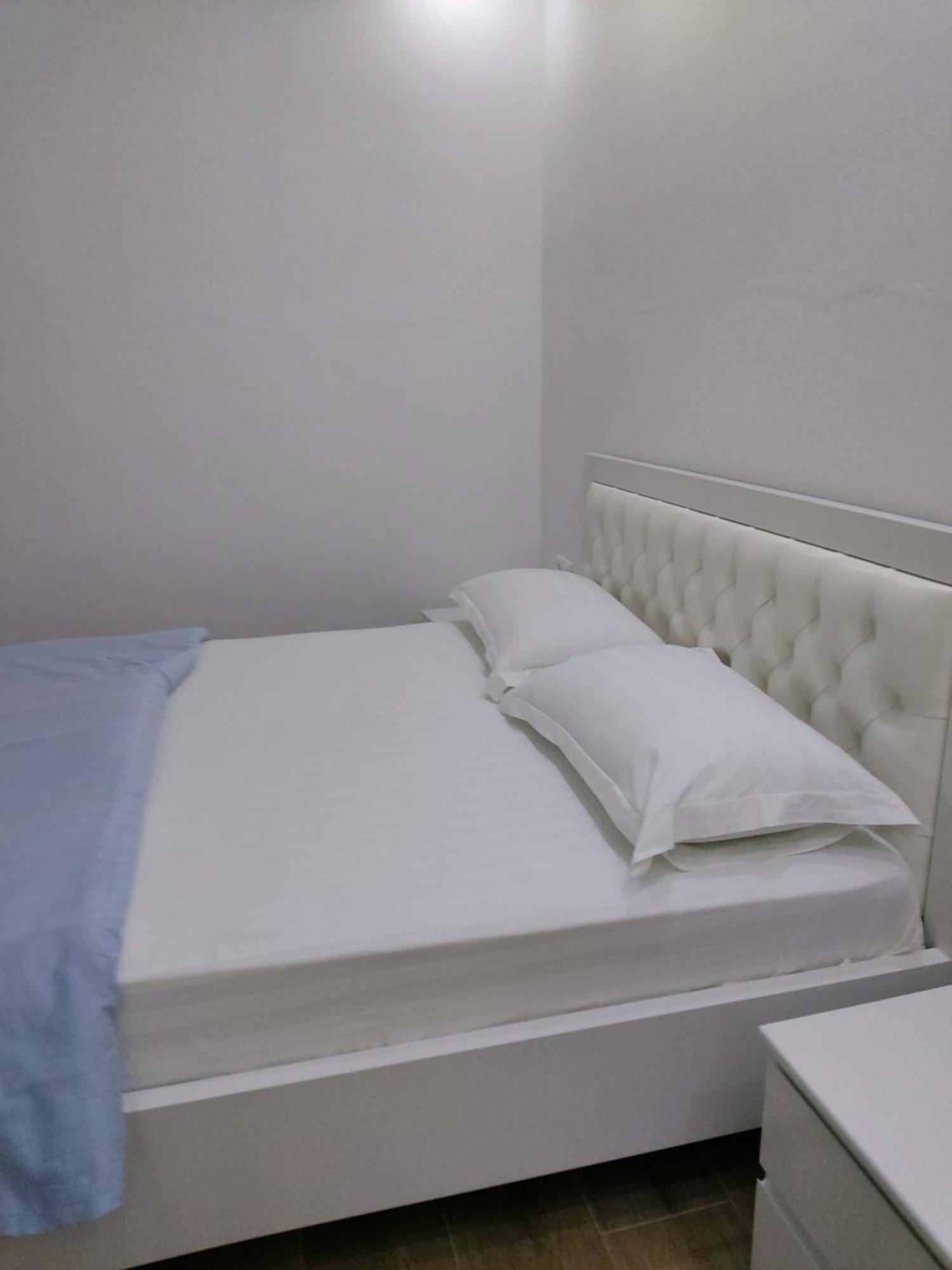 Spacious Apartment Near The Beach Sarande Ngoại thất bức ảnh